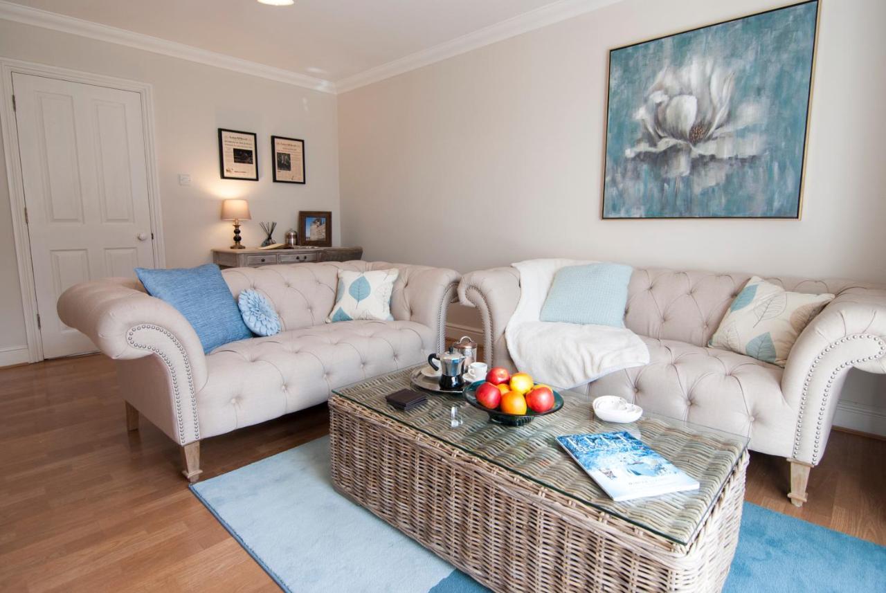 Lord Raglan House Apartments 2Br With Parking Γουίνσδορ Εξωτερικό φωτογραφία